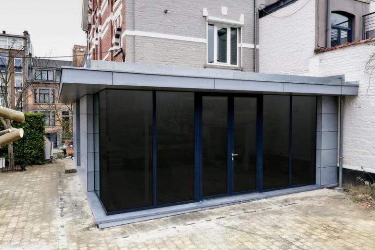 Les secrets d'une pose réussie de portes en aluminium à Limoges